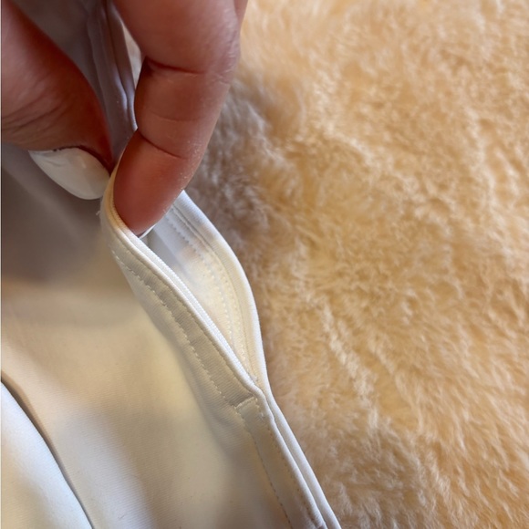 Lululemon White High-Waisted Leggings - Picture 4 of 6